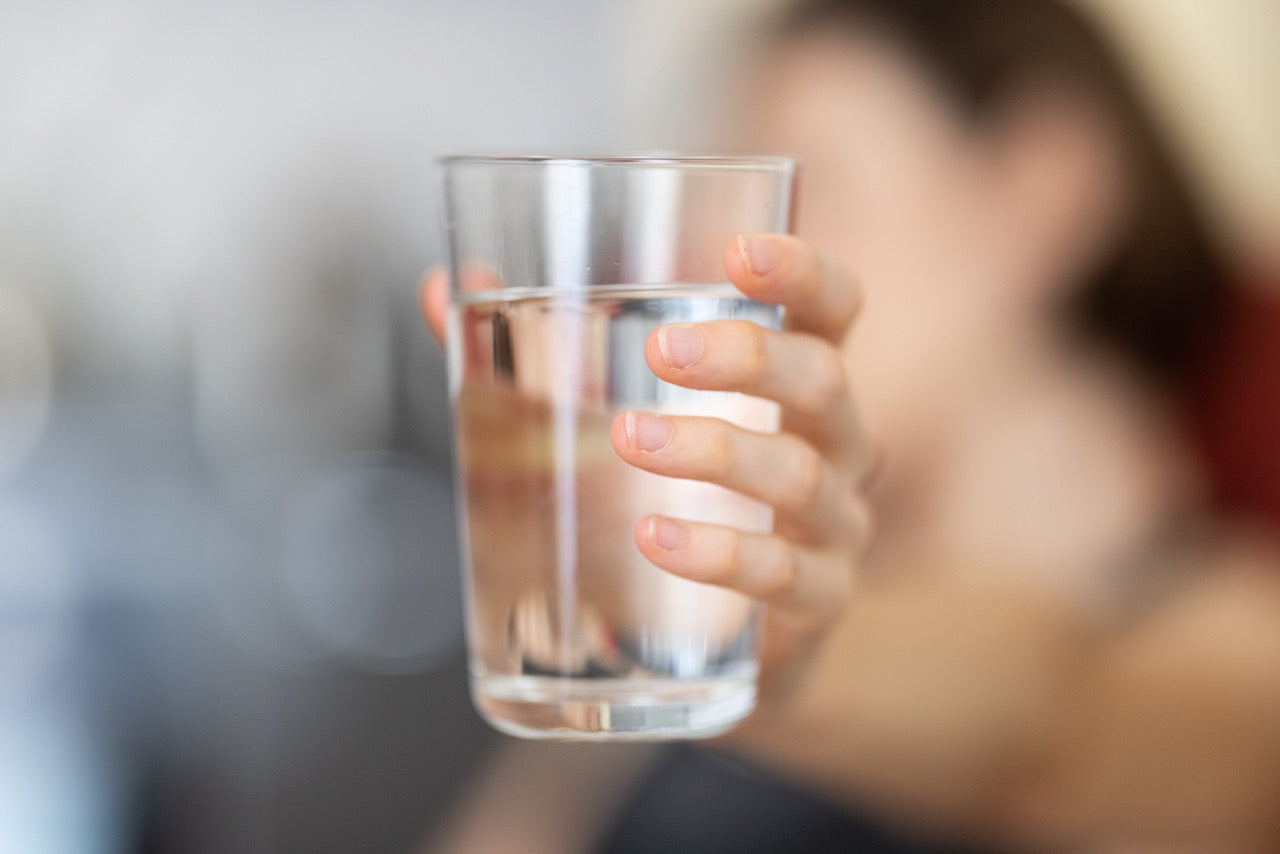 Gesund und vital durch Wasser: Warum Trinken so entscheidend ist - Shape  Republic